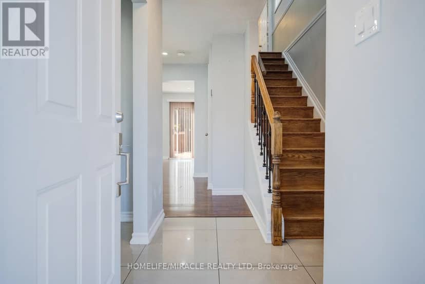46 Jackman Drive, Brampton, photo 3
