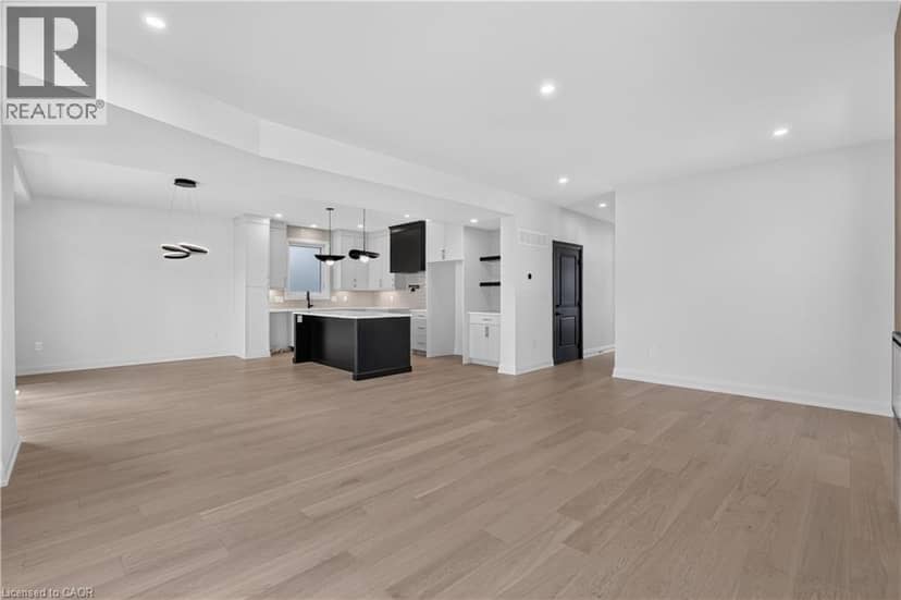 8905 ANGIE Drive — photo 14 of 40