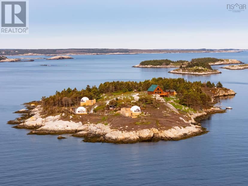 8 Simmons Island, Water Access — photo 2 of 40