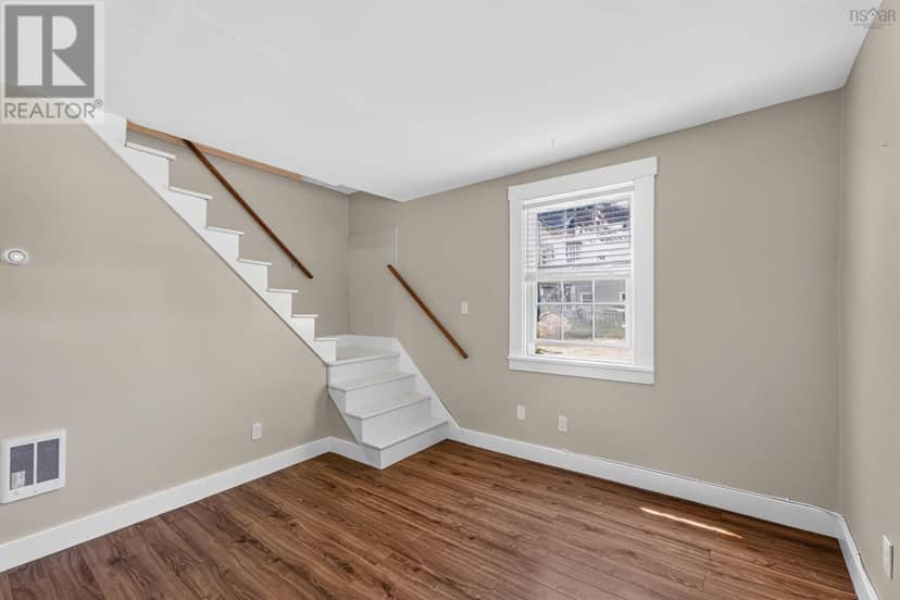525 Main Street — photo 24 of 40
