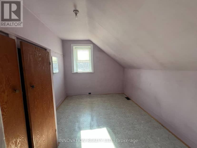199 Flat Road — photo 11 of 19