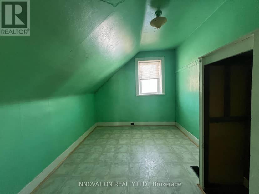 199 Flat Road — photo 12 of 19