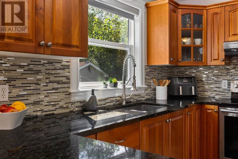 785 Basinview Drive — photo 19 of 40