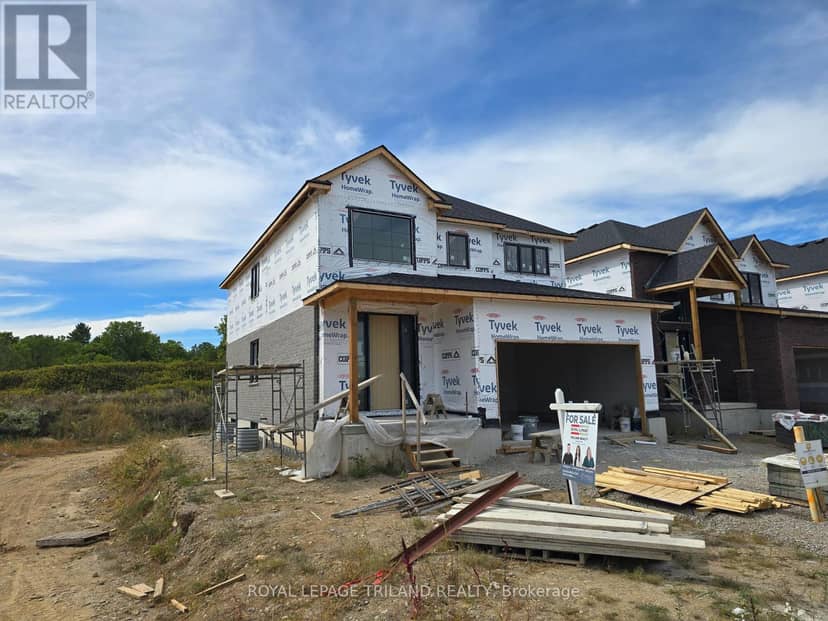 35 Allister Drive — photo 3 of 40