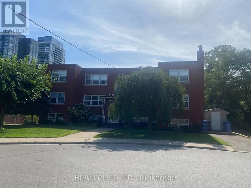 2124 Harris Crescent, Burlington, photo 4