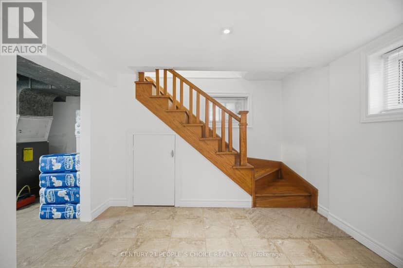 161 Northland Avenue — photo 32 of 40