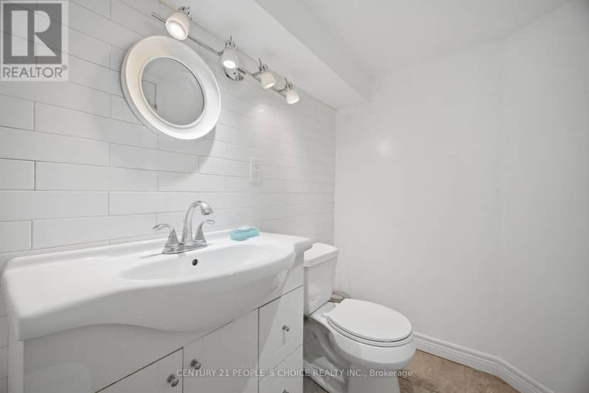 161 Northland Avenue — photo 38 of 40