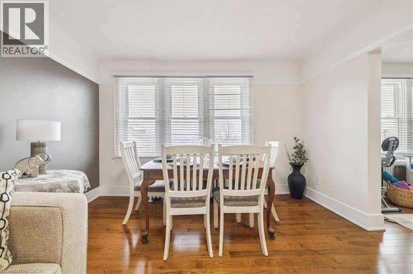 21 MOUNTWOOD Avenue Unit# 6 — photo 13 of 39