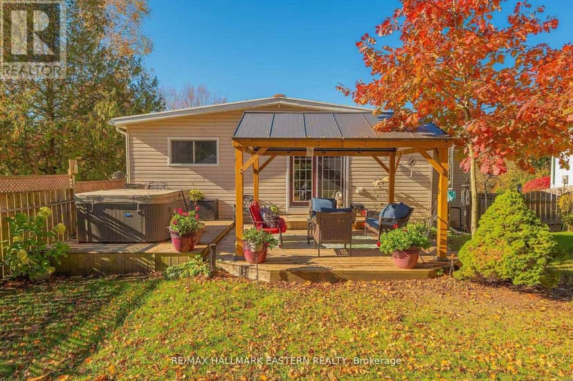 2839 Peter Street — photo 7 of 32