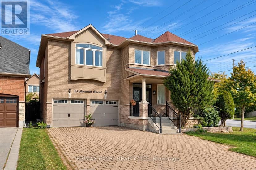 35 Stoneheath Crescent — photo 2 of 40