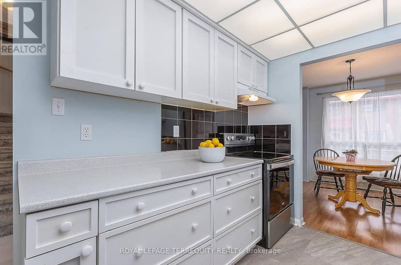 182 Chatfield Drive — photo 8 of 34