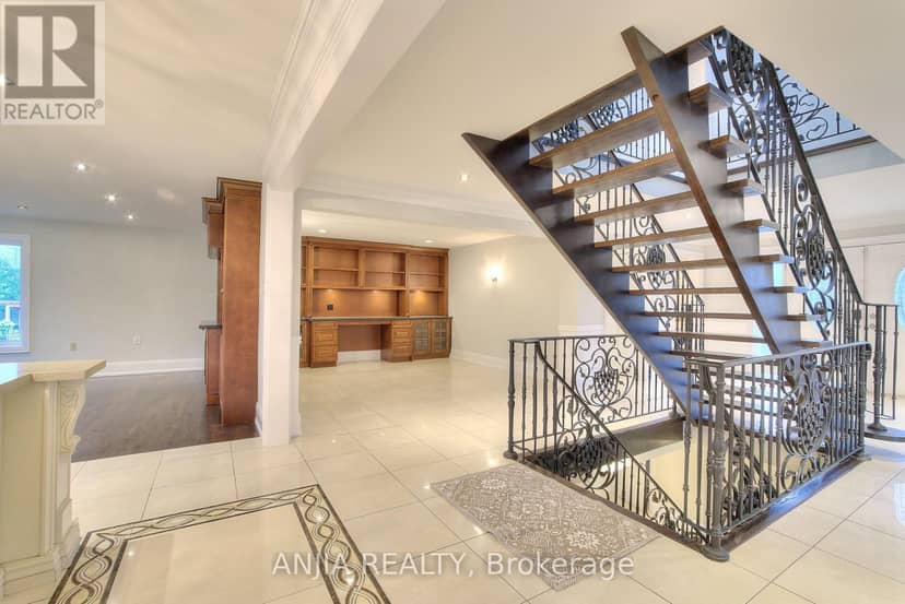 44 Bellini Avenue — photo 10 of 40