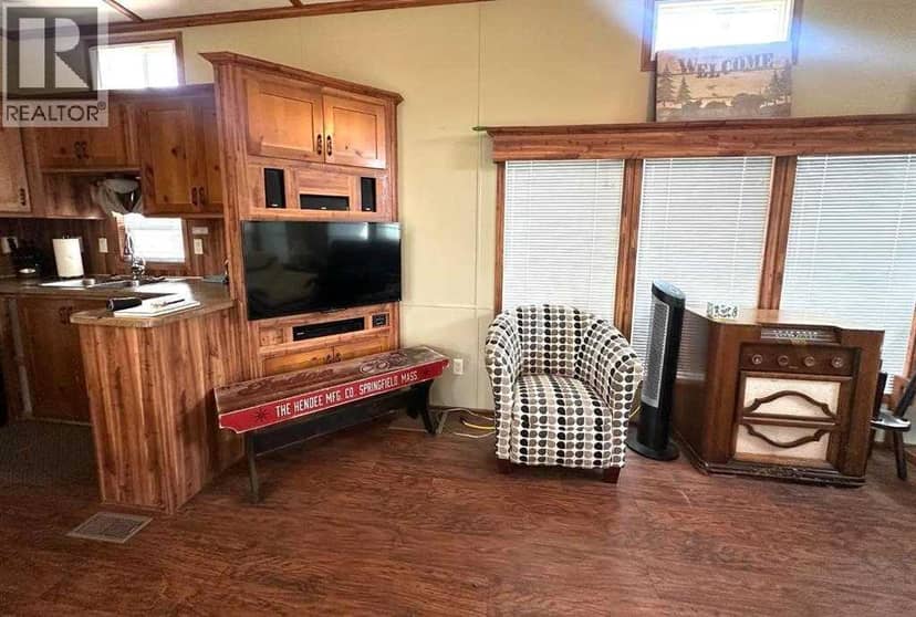 1221 Oak Avenue, Lac Des Iles, photo 3