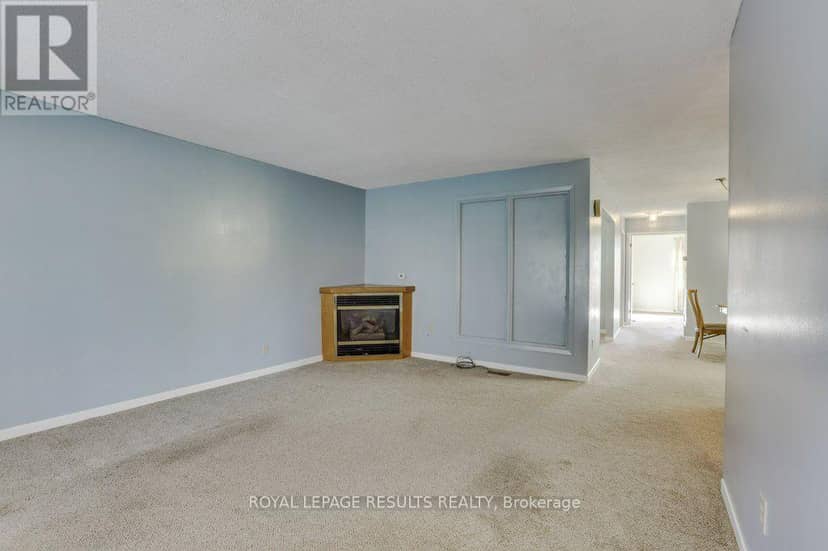 71 Edwin Crescent — photo 11 of 40