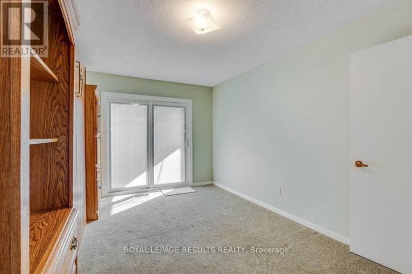 71 Edwin Crescent — photo 31 of 40