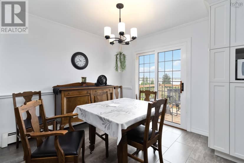 227 Kingsburg Road — photo 19 of 40