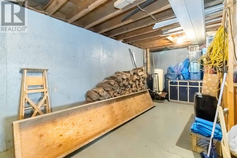 227 Kingsburg Road — photo 37 of 40