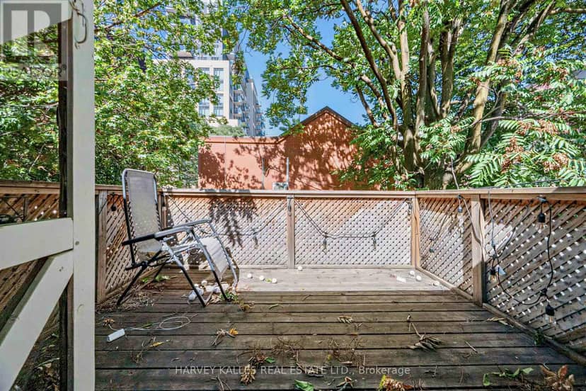 506 Adelaide Street W — photo 11 of 18