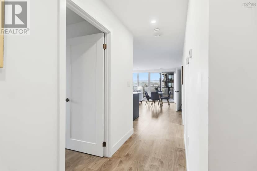 304 72 Seapoint Road — photo 18 of 24