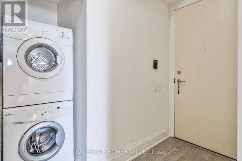 3102 - 30 Roehampton Avenue — photo 5 of 40