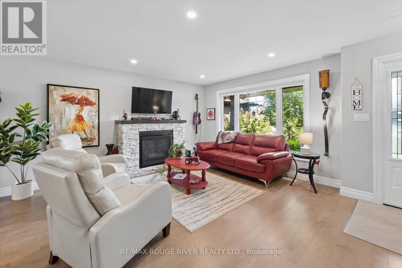 25 Ambrosia Terrace — photo 9 of 40
