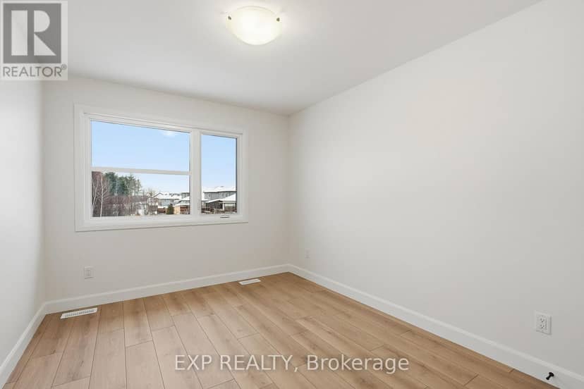 243 Sumac Crescent — photo 16 of 24