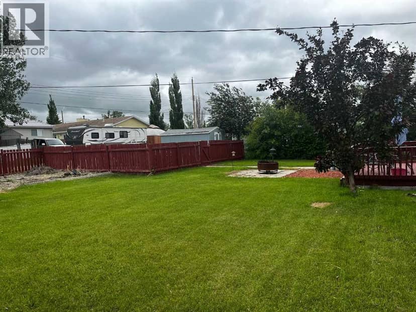 119 3 Avenue W, Hussar, photo 3