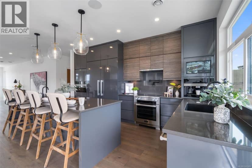 1221 Viewtop Rd — photo 1 of 40