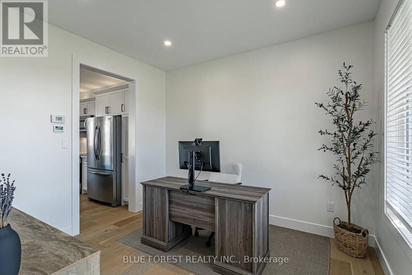 106 Spencer Avenue — photo 12 of 40