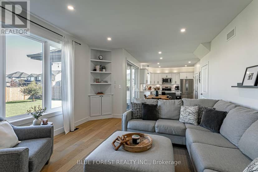 106 Spencer Avenue — photo 21 of 40