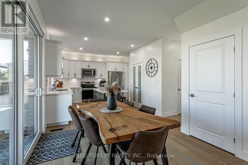 106 Spencer Avenue — photo 22 of 40