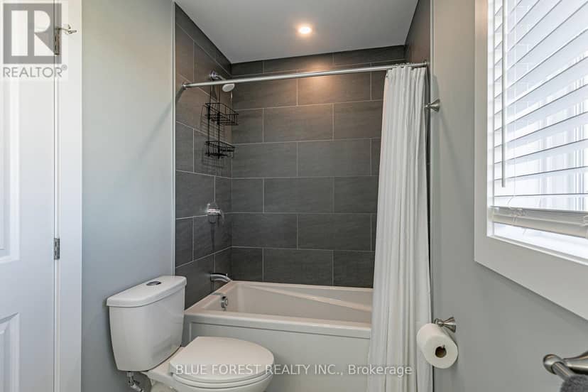 106 Spencer Avenue — photo 30 of 40