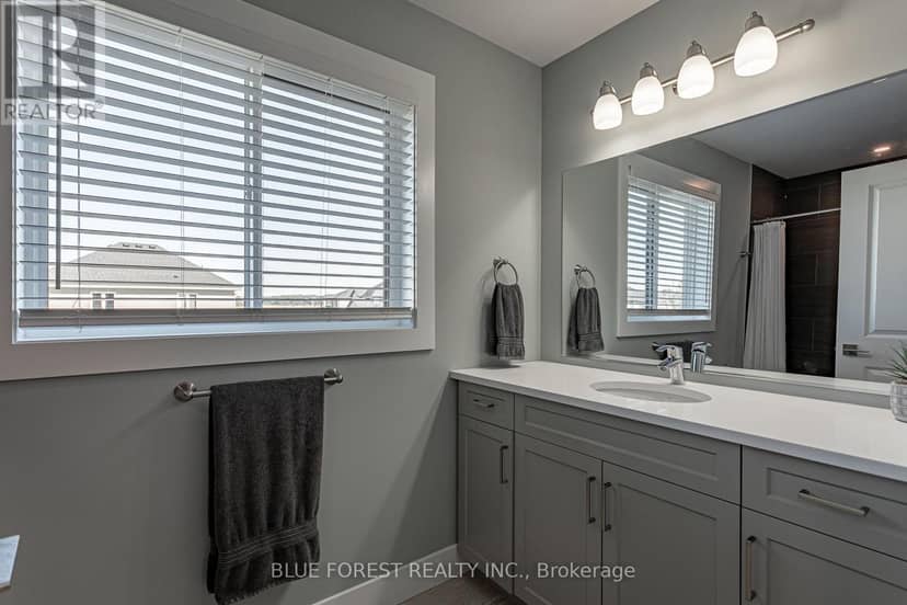 106 Spencer Avenue — photo 29 of 40