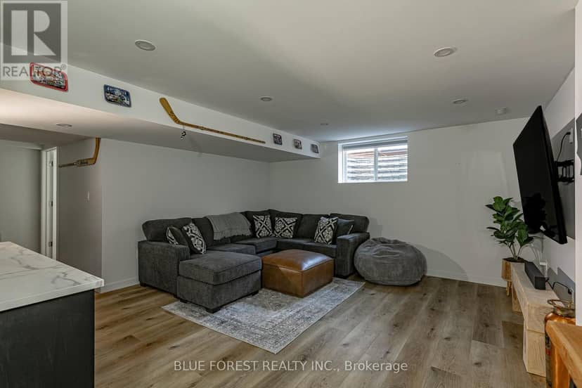 106 Spencer Avenue — photo 34 of 40
