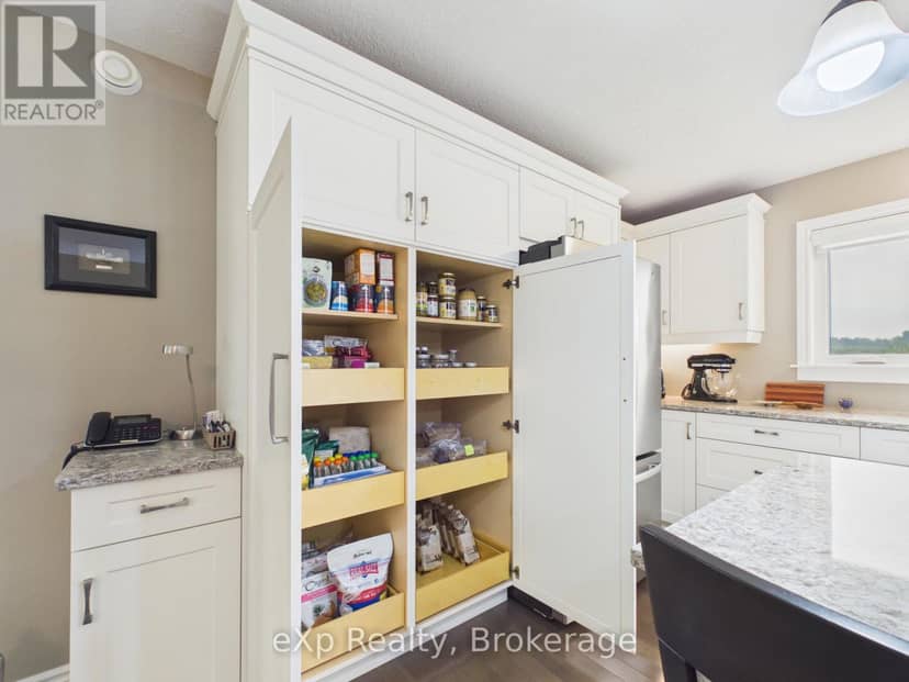 207 Edmund Street — photo 9 of 27