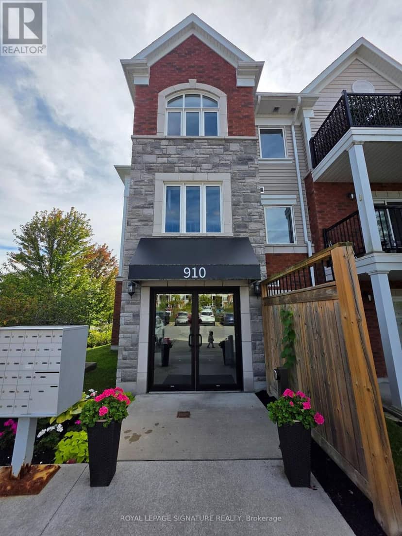 102 - 910 Wentworth Street, Peterborough