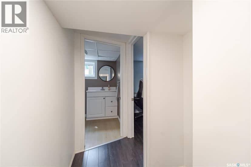 1048 11th AVENUE NW — photo 33 of 40