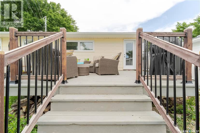 1048 11th AVENUE NW — photo 40 of 40