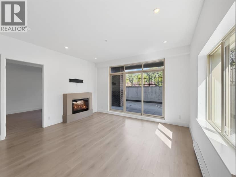 204 1273 MARINE DRIVE, North Vancouver, photo 2