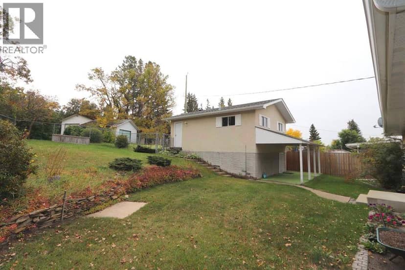 5007 42 Street — photo 33 of 36