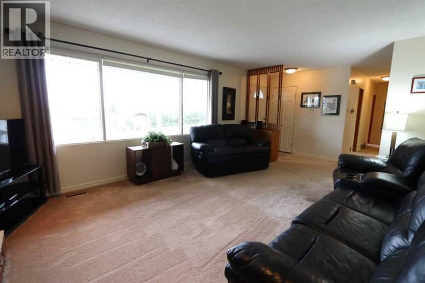 5007 42 Street, Ponoka, photo 5