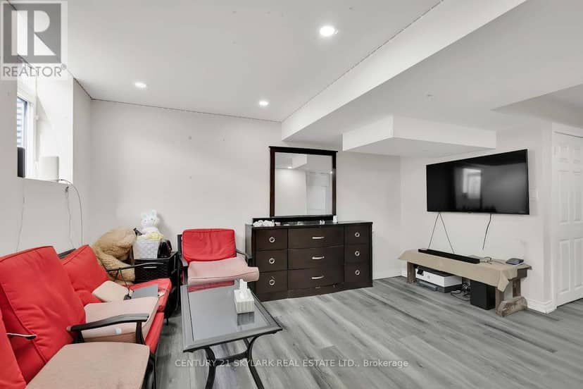 44 Fallstar Crescent — photo 19 of 26