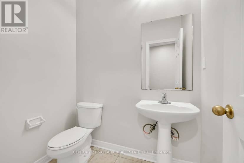 44 Fallstar Crescent — photo 14 of 26