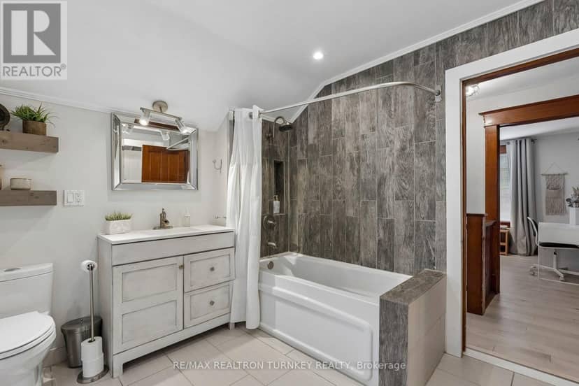 72 Vincent Street — photo 31 of 40