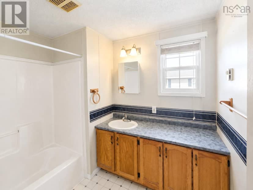 58 Greenhill Drive — photo 17 of 39