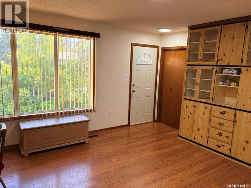 605 Hall STREET — photo 12 of 35