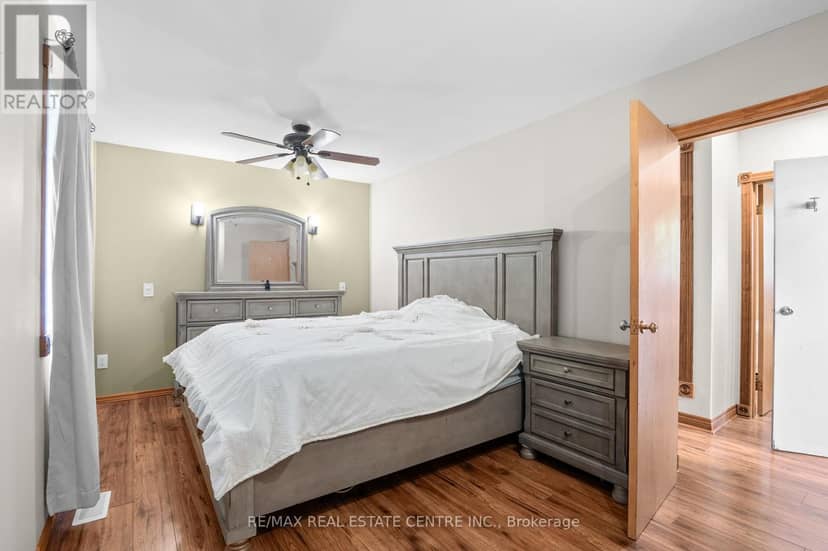 62 Elizabeth Street — photo 23 of 40