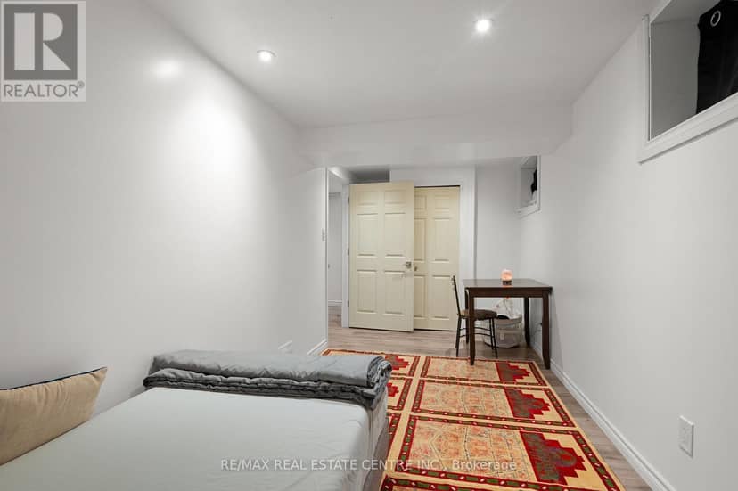 62 Elizabeth Street — photo 32 of 40