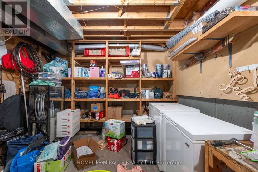 9 Iris Crescent — photo 36 of 40