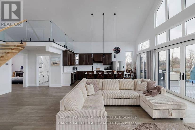 3184 Lakeshore Road — photo 11 of 30